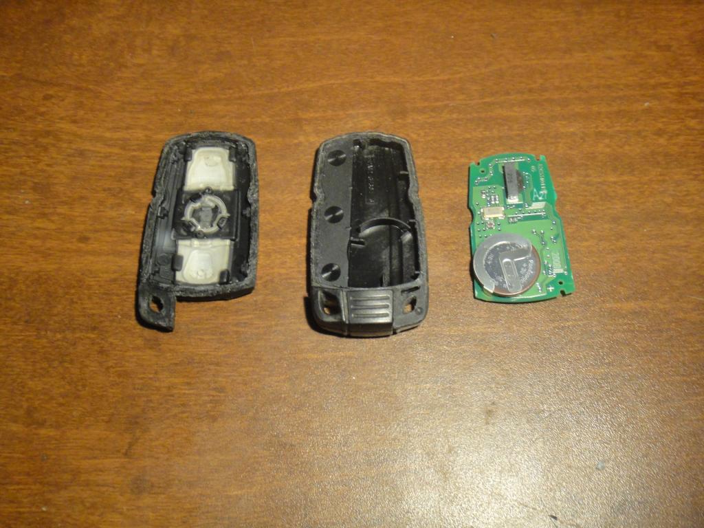 DIY: Non-Comfort Access Key Fob Battery Replacement - BMW 3-Series (E90 E92)  Forum