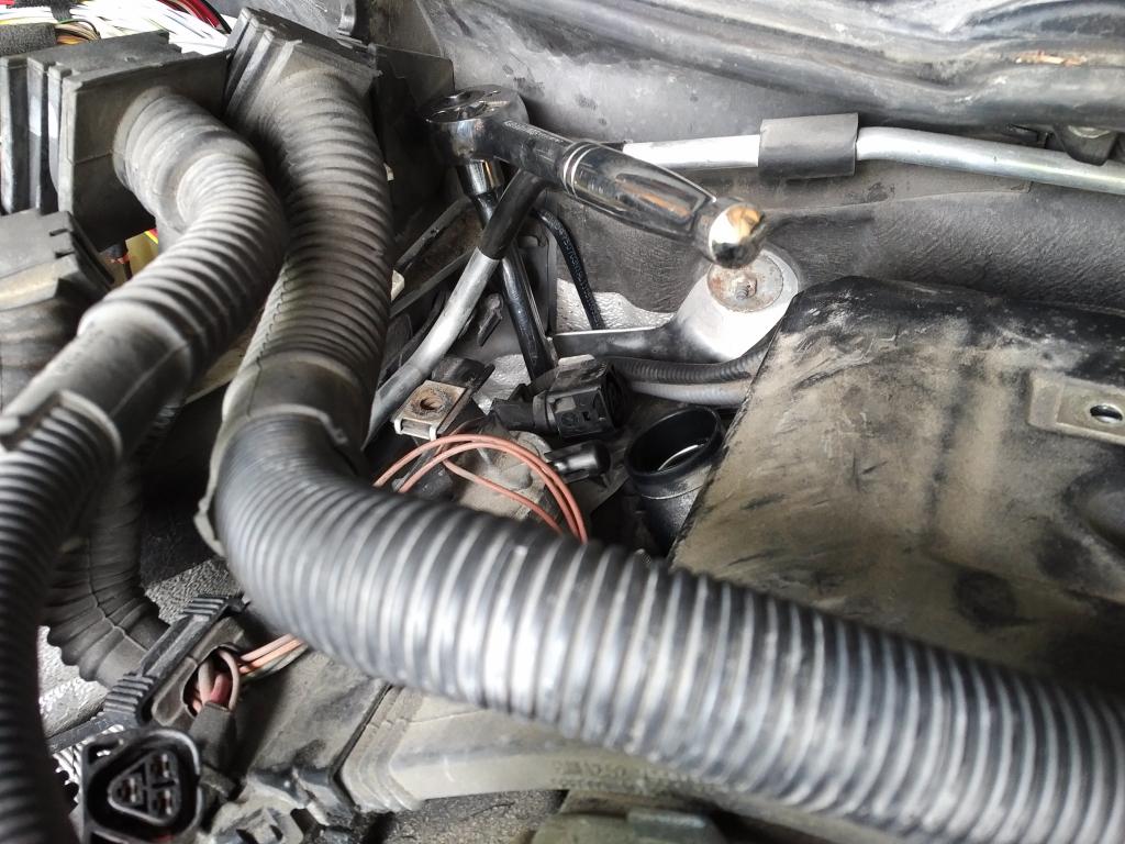 DIY N52 Valve Cover Gasket replacement